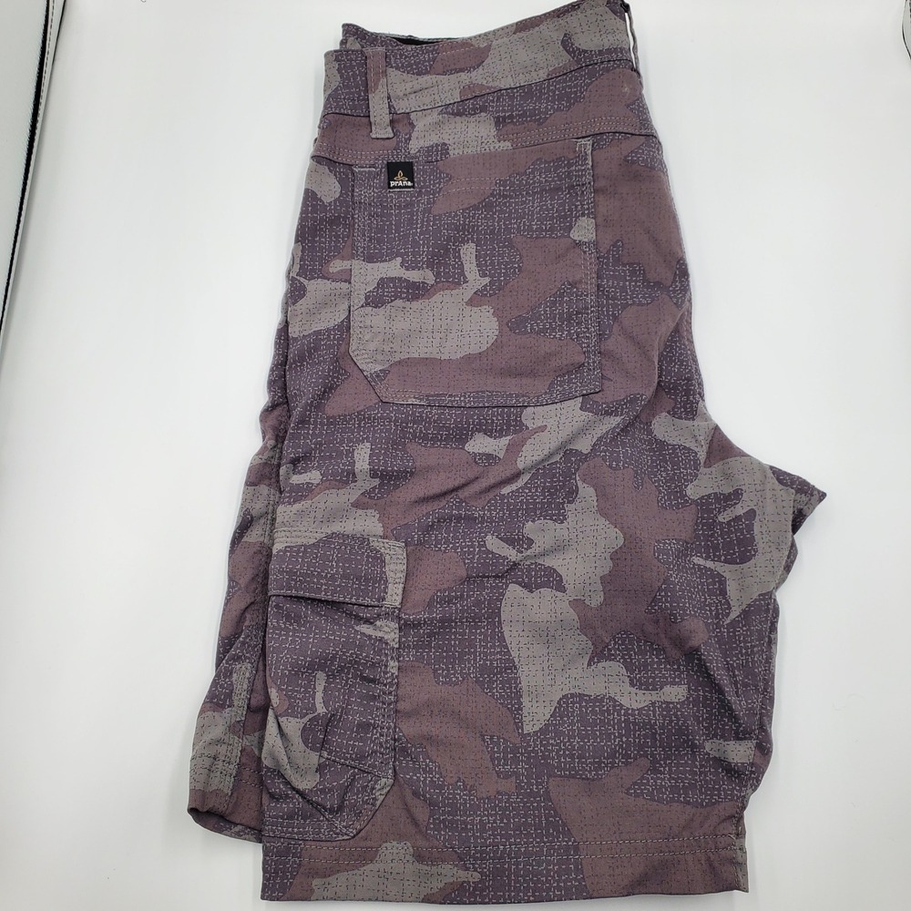 Prana Mens Breathe Camo Cargo Shorts 32x10 Grey Hiking Climbing Outdoor